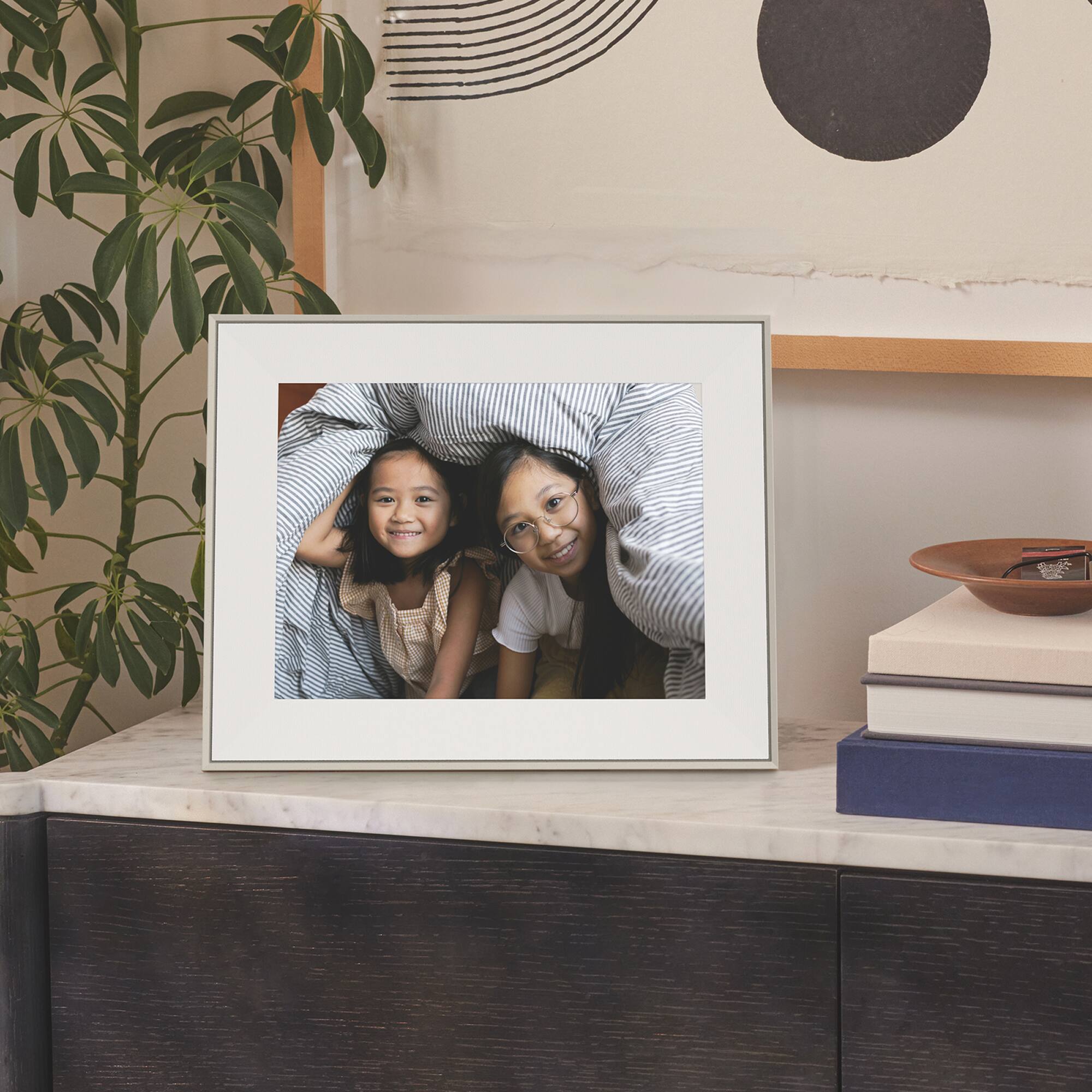 Aura 12" HD WiFi Aspen Sandstone with Paper Mat Digital Photo Frame